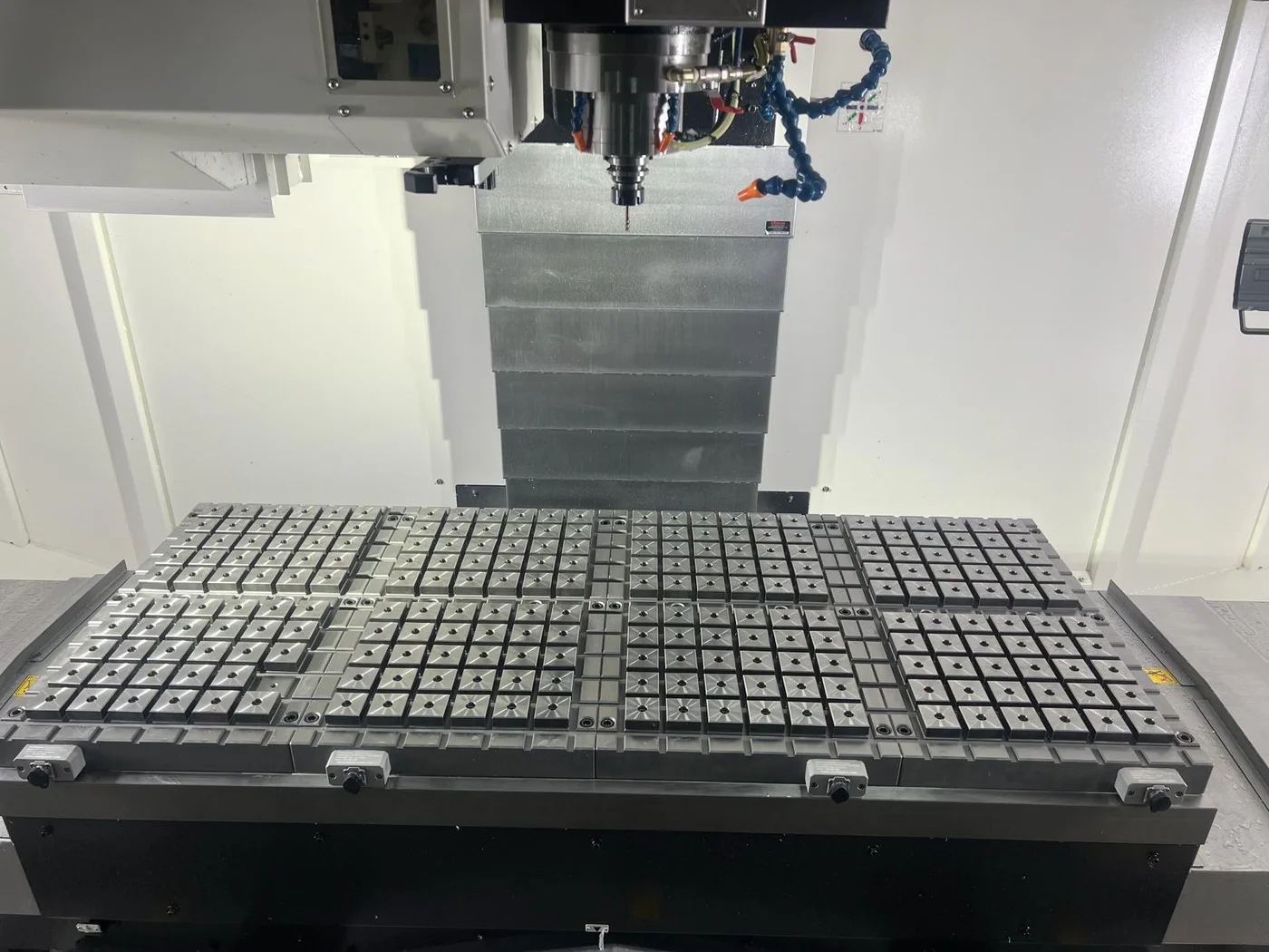 EPM elektro kalıcı mıknatıs manyetik tabla CNC işleme merkezinde