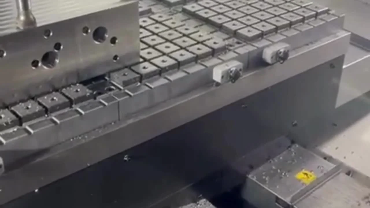 SN Magnet atölyesinden manyetik tabla ile CNC işleme görüntüsü